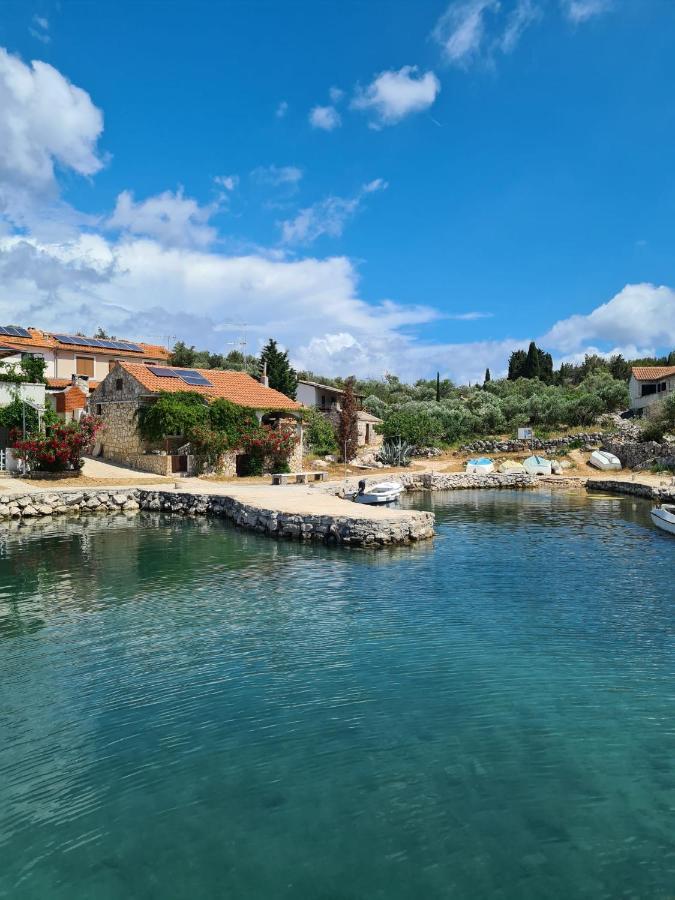 Kuca Za Odmor Buba, Otok Zut Villa Pristanisce Eksteriør bilde