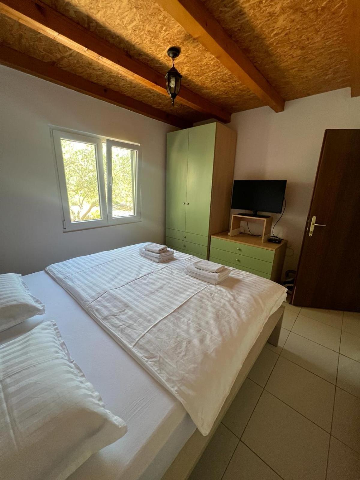 Kuca Za Odmor Buba, Otok Zut Villa Pristanisce Eksteriør bilde